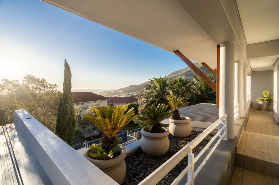 7 Bedroom Property for Sale in Camps Bay Western Cape